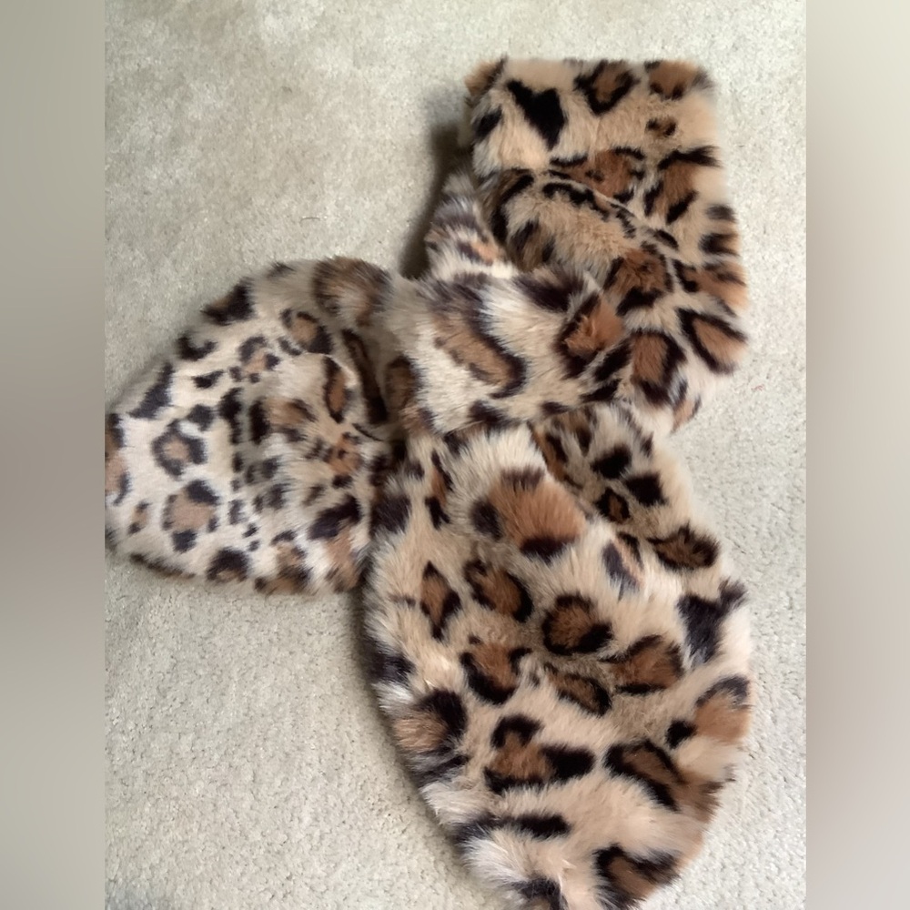 Faux fur scarf